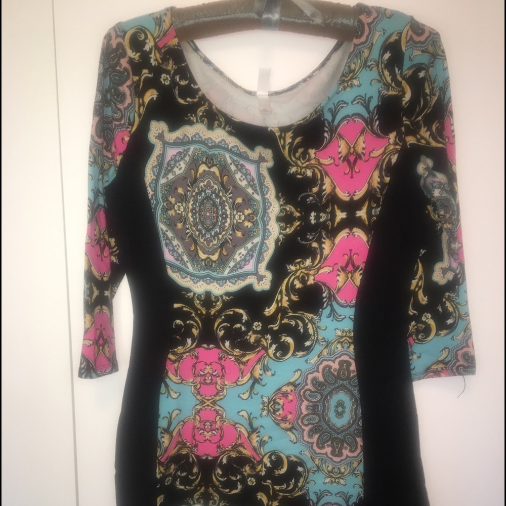 Dress - Picture 2 of 4